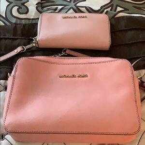 Michael Korda purse and wallet used